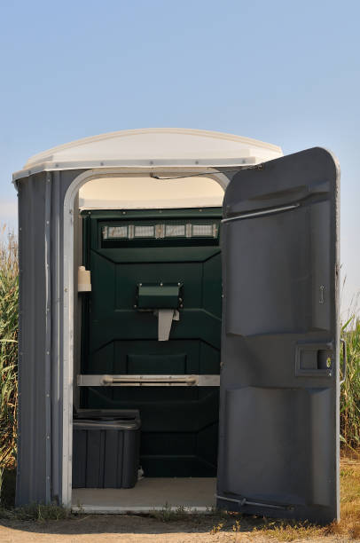 Best Affordable porta potty rental  in Escanaba, MI